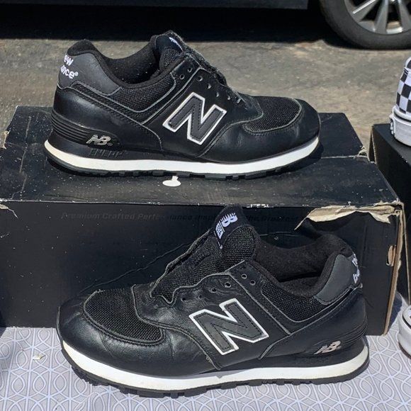 how do you clean new balance shoes